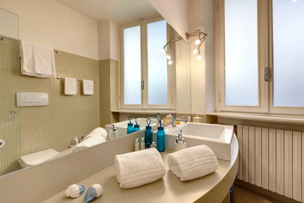 Finardi Apartment Florence